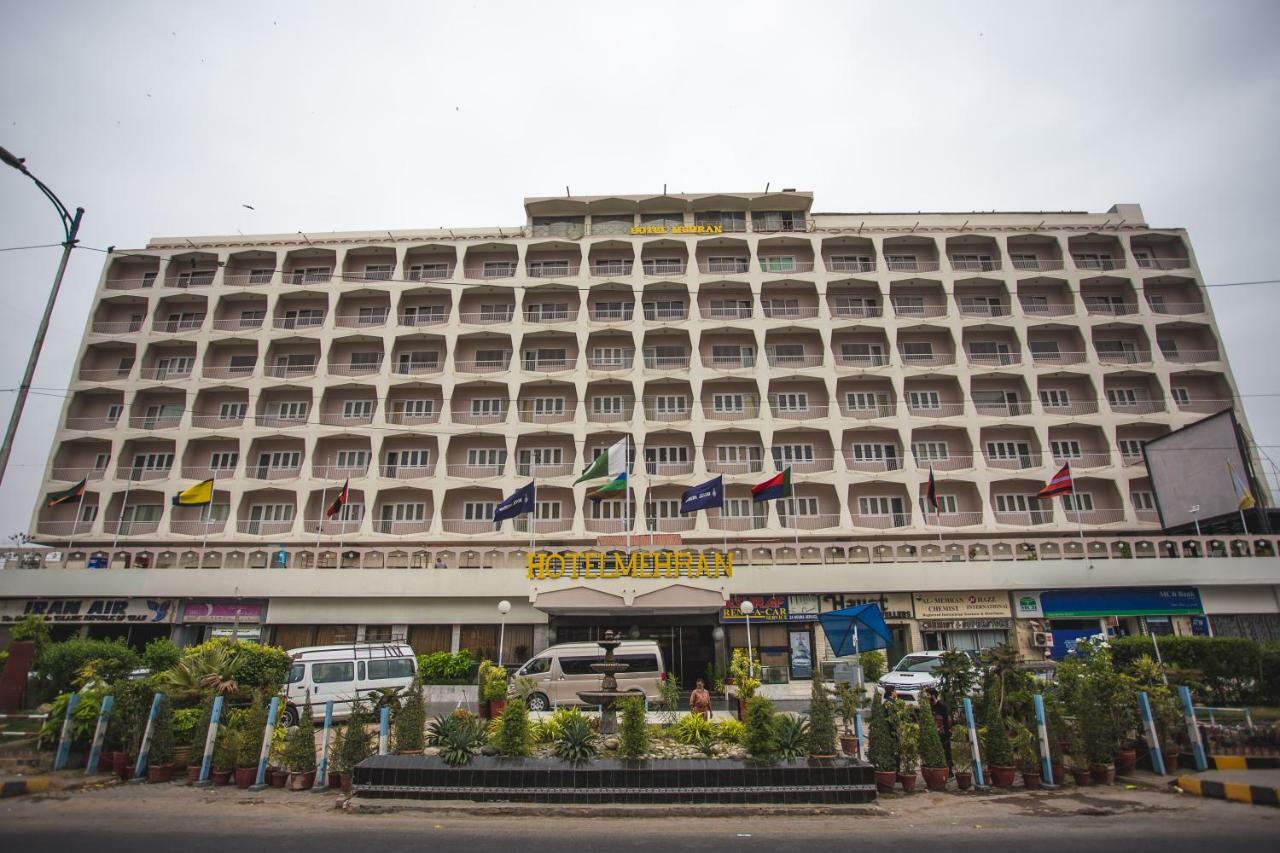 Hotel Mehran Karachi Bagian luar foto